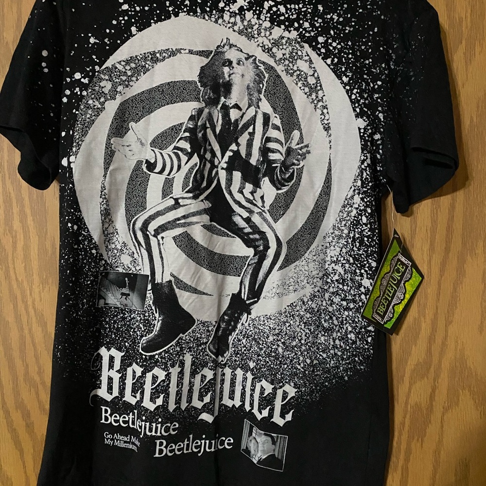 Beetlejuice Black Graphic Men’s T-Shirt Size Medium Short Sleeve NWT